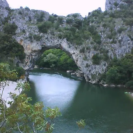 Le Passage De Hotel 3*